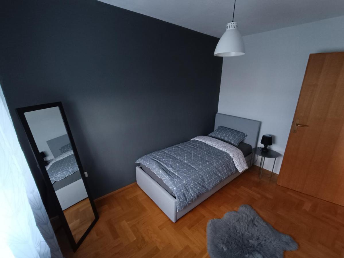 Arena Apartment โอซีเยก ภายนอก รูปภาพ