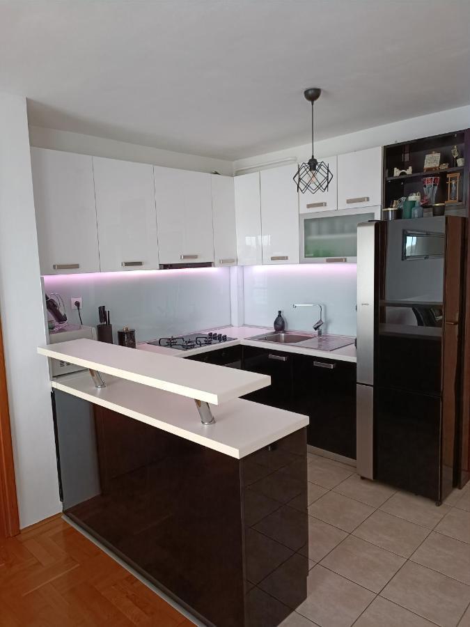 Arena Apartment โอซีเยก ภายนอก รูปภาพ