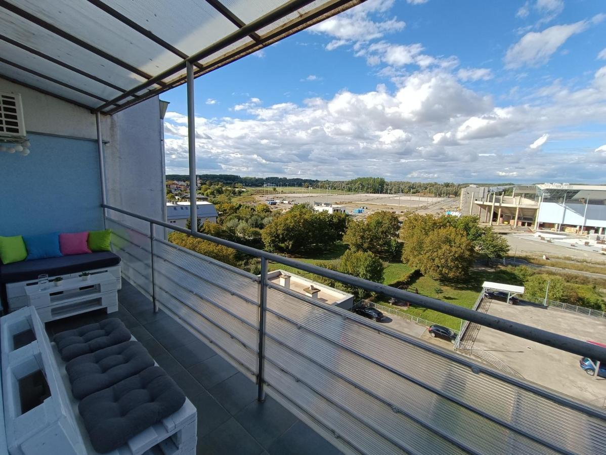 Arena Apartment โอซีเยก ภายนอก รูปภาพ