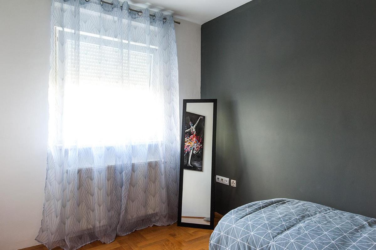 Arena Apartment โอซีเยก ภายนอก รูปภาพ